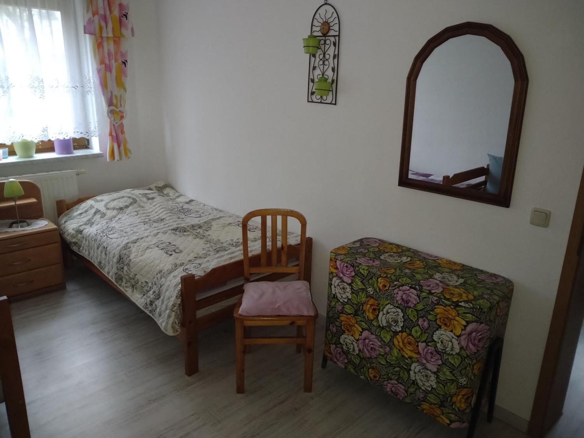 Ferienhaus Johanna & Ferienwohnung Thum Weischlitz Pokoj fotografie